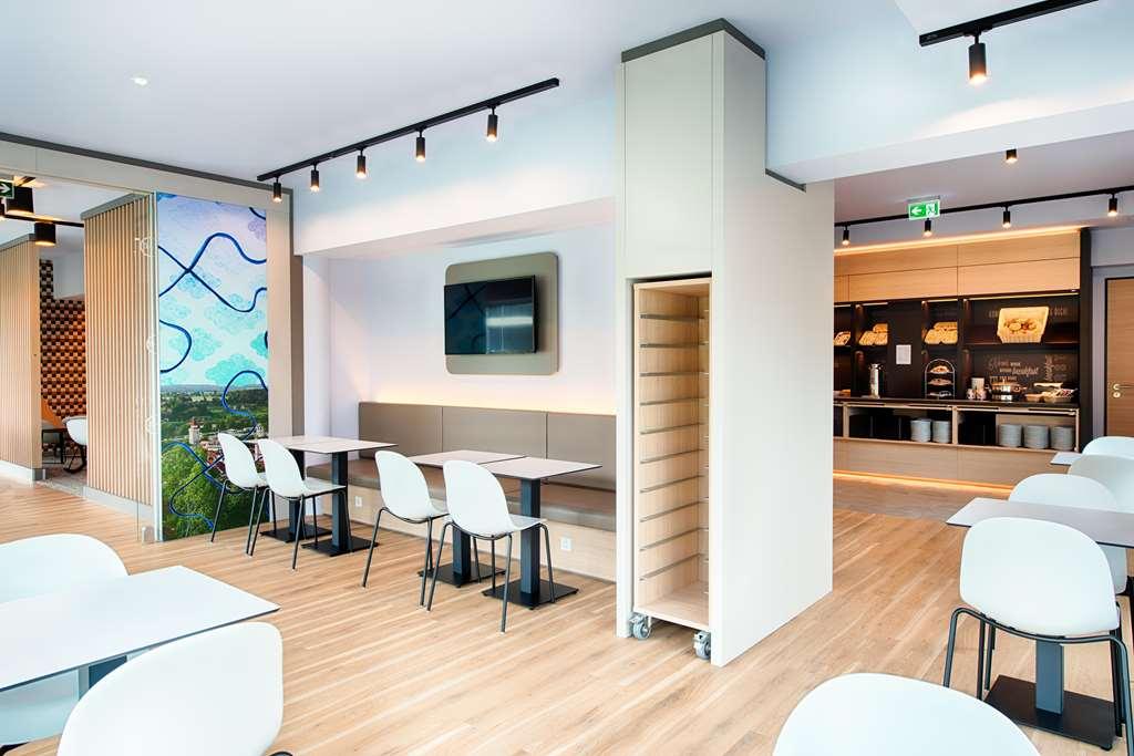 B&B Hotel Ravensburg Seengen Ресторант снимка
